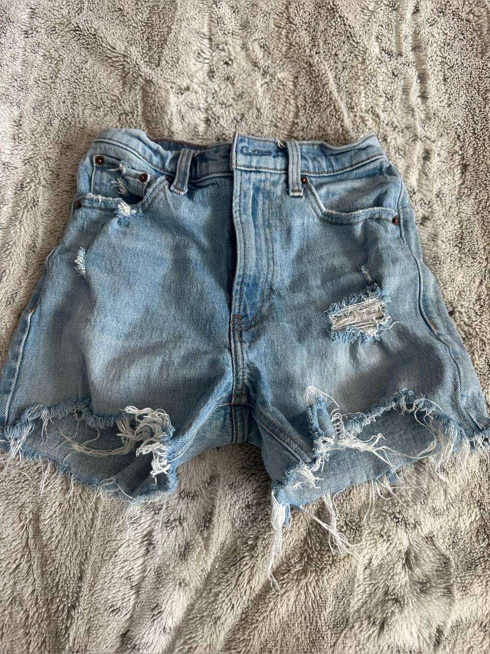 Abercrombie & Fitch High-Rise shorts, size 24